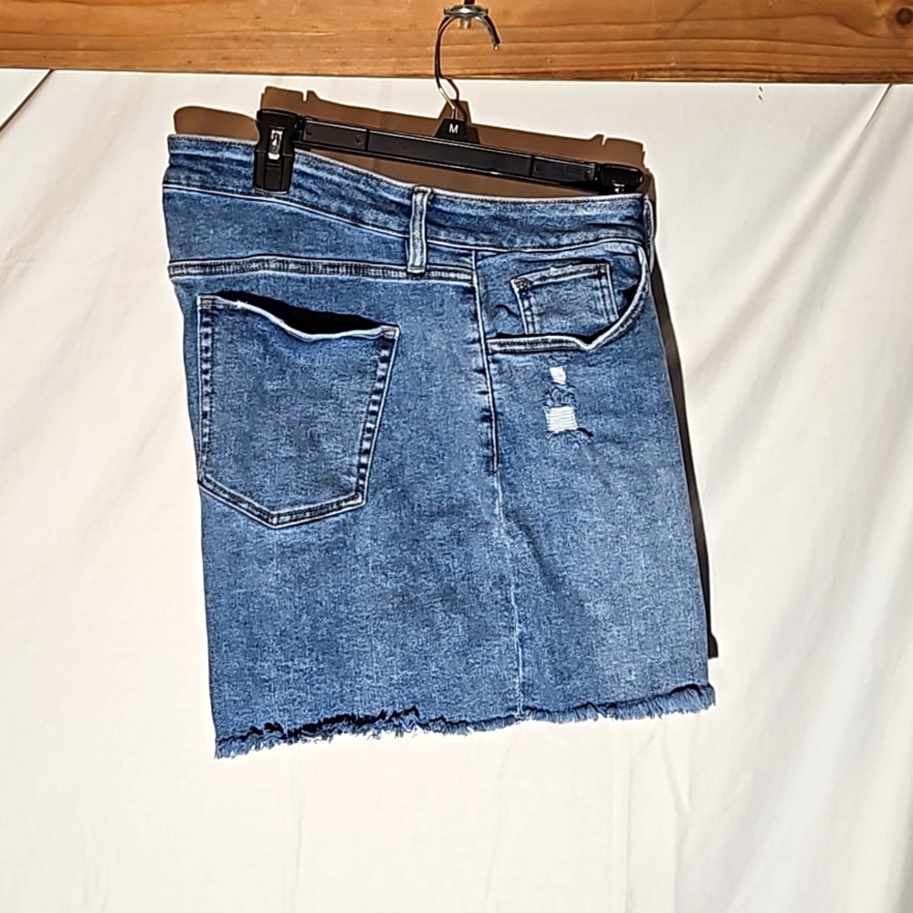 Womens Distressed Shorts-Ava&Viv